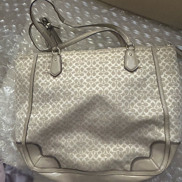 Coach Logo Zipper Tote Satchel Shoulder Bag - Picture 5 of 10